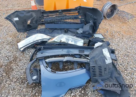 2019 Toyota Highlander Le Plus from USA, damaged, VIN 5TDZZRFH4KS338807